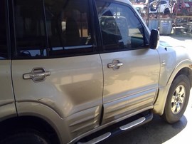 2001 MISTSUBISHI MONTERO, GOLD,, LIMITED MODEL, 3.5L, AT, 4WD.  Z26371